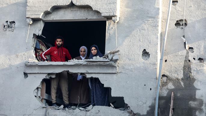 حرب غزة في يومها الـ86| قصف عنيف وتحذير أممي من انهيار أبسط الخدمات
